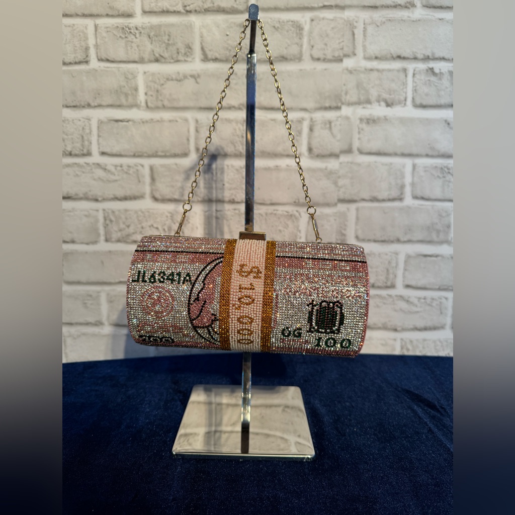 Nwt Evening Bag Adorned In Crystals Money Bags
